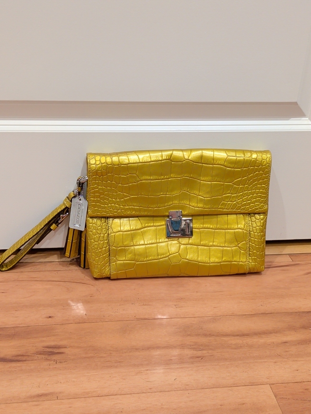 Coach Yellow Gold Croc-Embossed Clutch Wristlet With Metal Hangtag